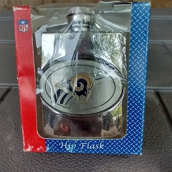 Stainless steel 6 oz. Hip flask. From early 2000s. - Picture 5 of 12